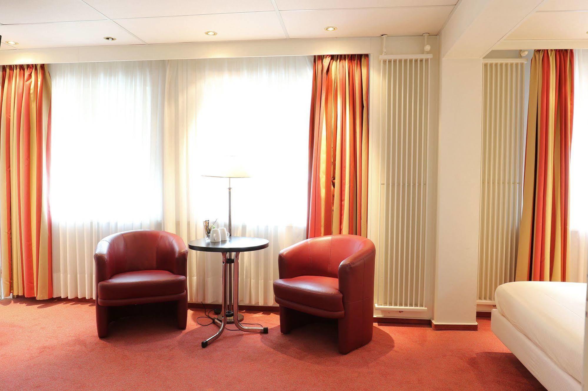 Js Hotel Epen Eksteriør bilde